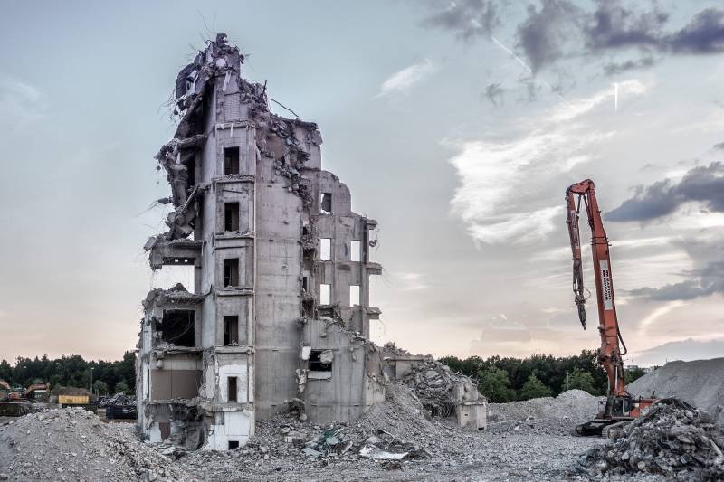 Huissier de justice Aix en Provence pour constat d’affichage de permis de construire ou de démolir