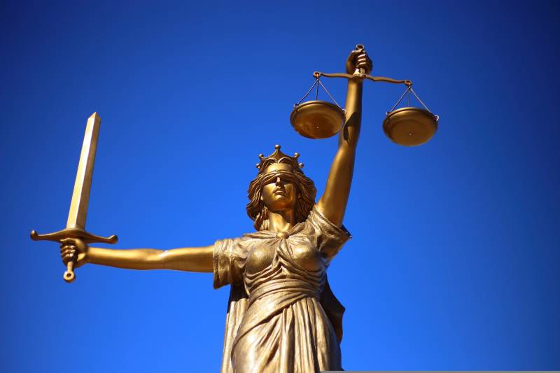 commissaire de justice à Marseille huissier de justice